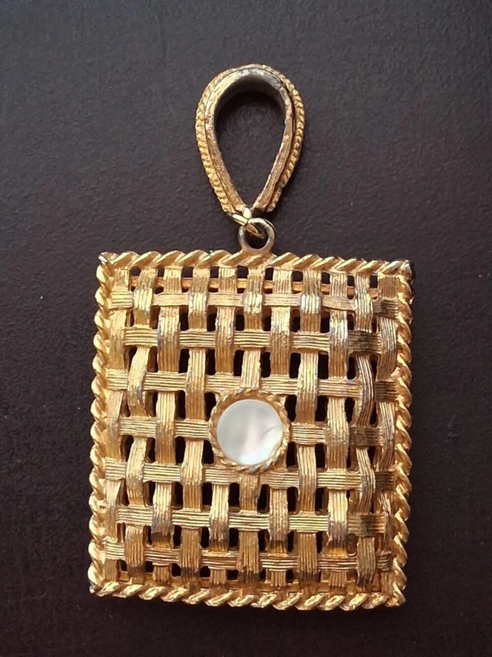 Vintage Basket Weave Stone Pendant Gold Tone Hollow Statement Jewelry 2"